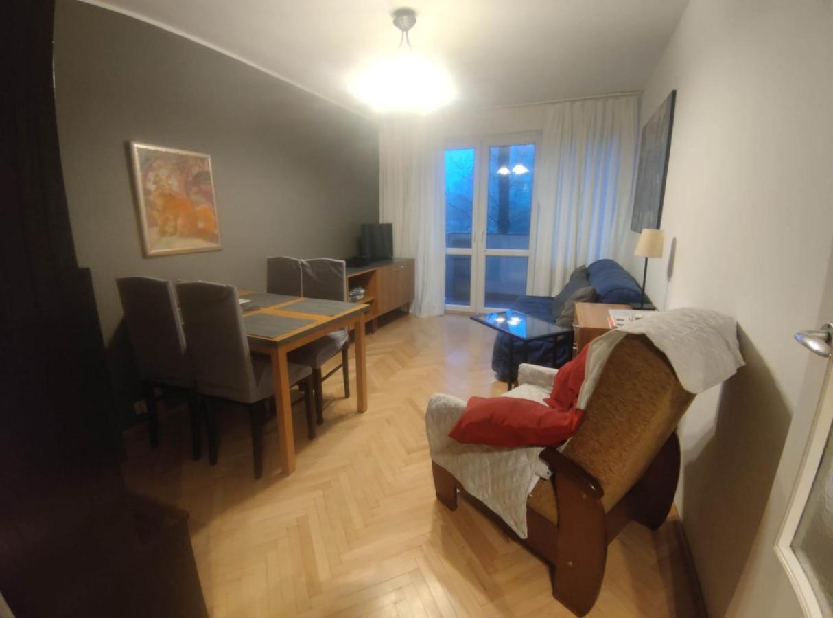 U Cioci Lutki Urocze Mieszkanie Z Balkonem Cracovia Esterno foto